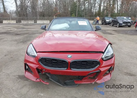 2024 BMW Z4 Sdrive30I z USA, uszkodzony, nr VIN WBAHF3C05RWY33458